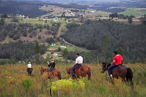 Eight Bells Mountain Inn