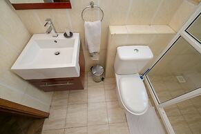 Meltonia Luxury Suites