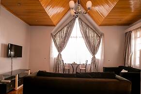 Meltonia Luxury Suites