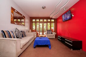 Meltonia Luxury Suites