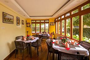 Meltonia Luxury Suites