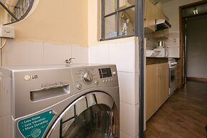 Meltonia Luxury Suites