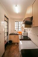 Meltonia Luxury Suites