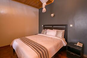 Meltonia Luxury Suites