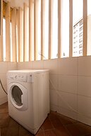 Meltonia Luxury Suites