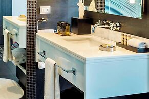 Renaissance Santiago Hotel by Marriott