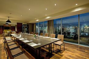 Renaissance Santiago Hotel by Marriott