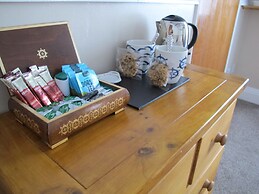 Stone's Throw Guesthouse