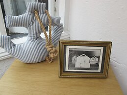 Stone's Throw Guesthouse