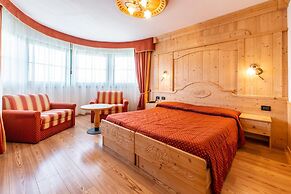 Lady Maria Hotel & Resort