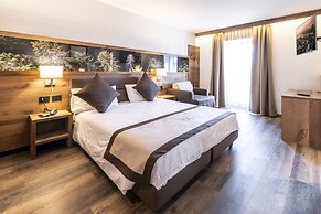 Lady Maria Hotel & Resort