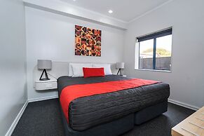 Aubyn Court Spa Motel