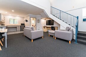 Aubyn Court Spa Motel