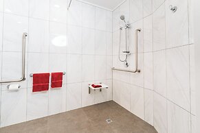 Aubyn Court Spa Motel