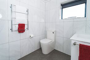 Aubyn Court Spa Motel