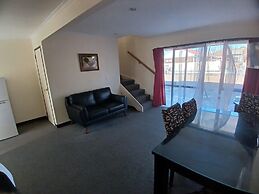 Palm City Motor Inn