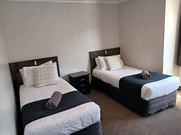 Palm City Motor Inn
