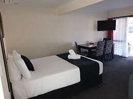 Palm City Motor Inn
