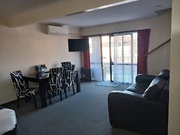 Palm City Motor Inn