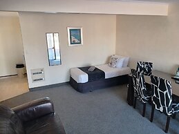 Palm City Motor Inn