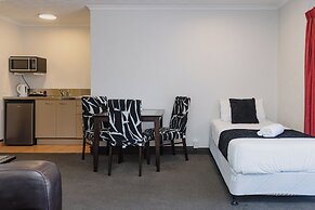 Palm City Motor Inn