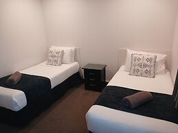 Palm City Motor Inn
