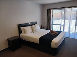 Palm City Motor Inn