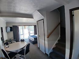 Palm City Motor Inn