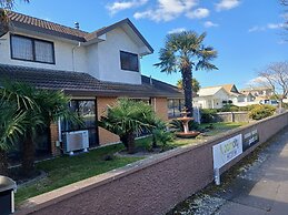 Palm City Motor Inn