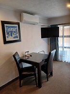 Palm City Motor Inn