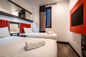 Essence Hotel Carlton