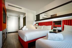 Essence Hotel Carlton