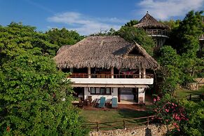 ZOA Hotel - Adults Only
