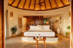 ZOA Hotel - Adults Only