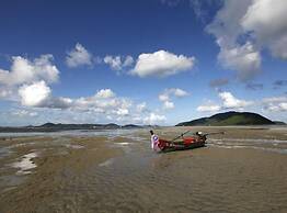 Friendship Beach Resort & Atmanjai Wellness Spa