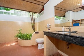 Friendship Beach Resort & Atmanjai Wellness Spa