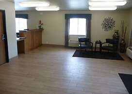 Travelodge by Wyndham Livonia