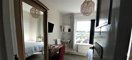 Greylands Guest House