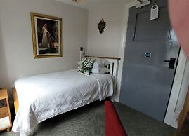 Greylands Guest House