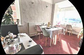 Greylands Guest House