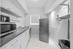 Miami International by Lowkl