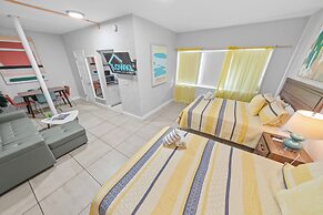 Miami International by Lowkl