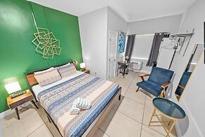 Miami International by Lowkl