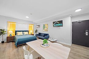 Miami International by Lowkl