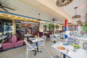 Miami International by Lowkl