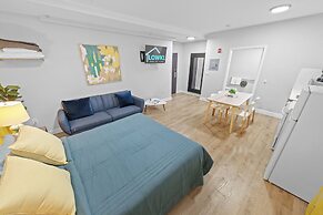 Miami International by Lowkl