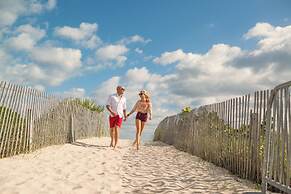 Miami International by Lowkl