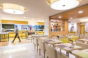 Holiday Inn Muscat Al Seeb by IHG