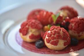 Holiday Inn Muscat Al Seeb by IHG