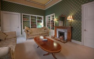 The Orchard Hotel & Restaurant